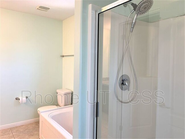 Building Photo - 13567 S Florenza Way
