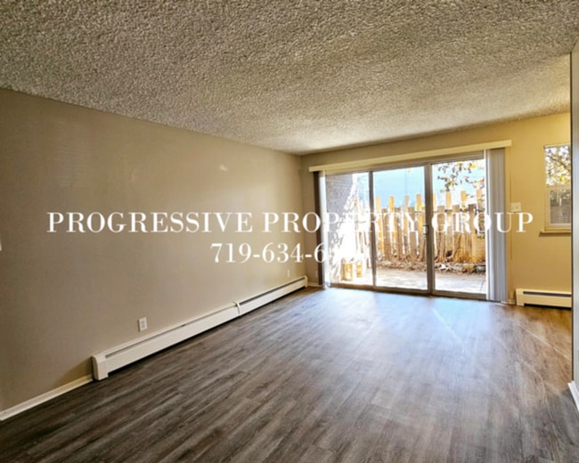 Building Photo - Beautifully Renovated 1-Bed, 1-Bath Apartm...