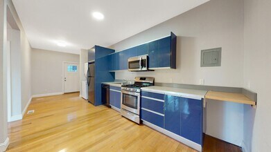 Building Photo - 7099 Pinehaven Rd