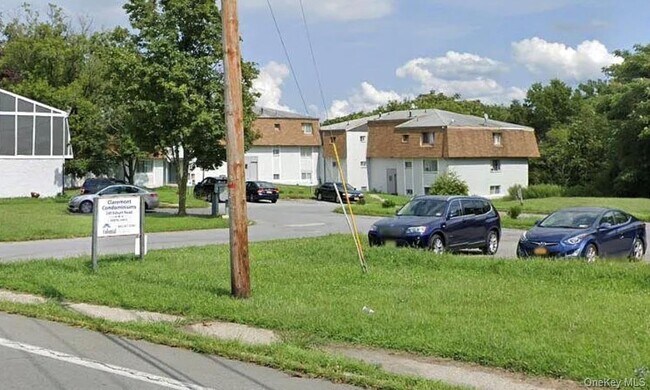 Building Photo - 240 Schutt Rd