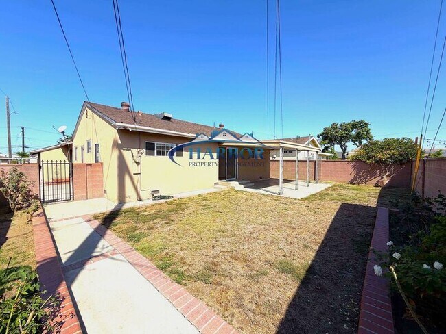 Building Photo - 21406 Budlong Ave