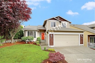 Building Photo - 907 180th St SW