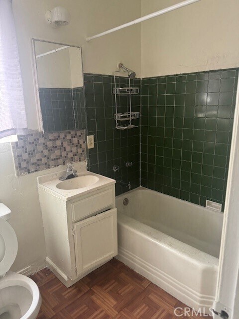 Building Photo - 213 N 7th St