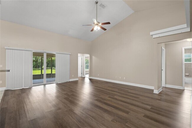 Building Photo - 5320 SW 115th Loop