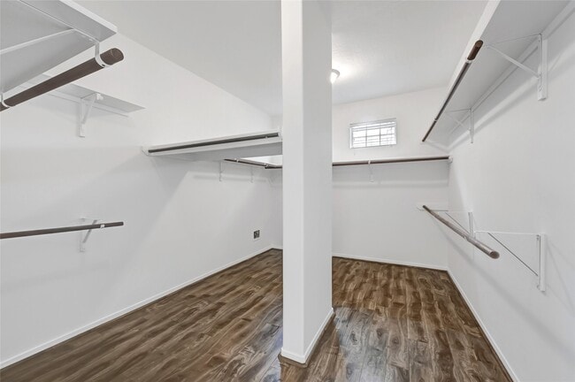 Building Photo - 6103 Sebastian Hill Dr