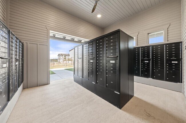 Building Photo - 691 Union Chapel Rd