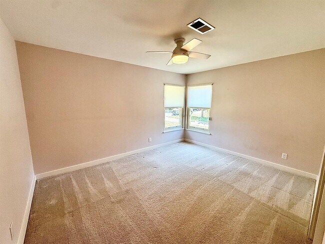Building Photo - 7608 Tisdale Dr