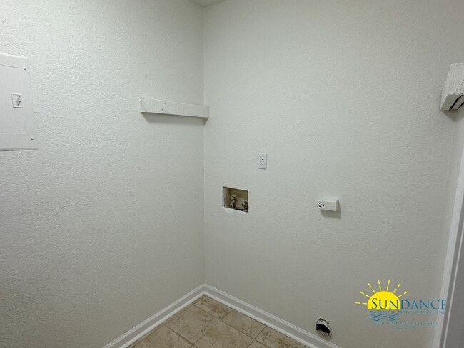 Building Photo - Charming 2 Bedroom Unit in Milton Heights!