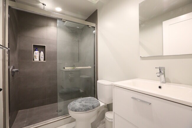 Building Photo - 756 Potrero Ave