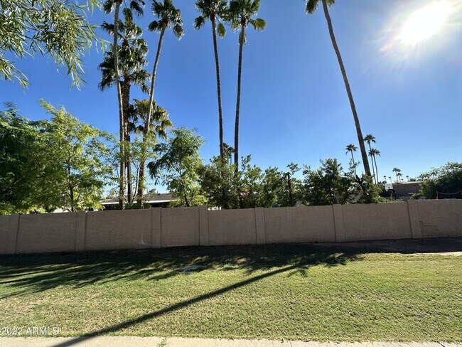 Building Photo - 8601 E Irish Hunter Trail