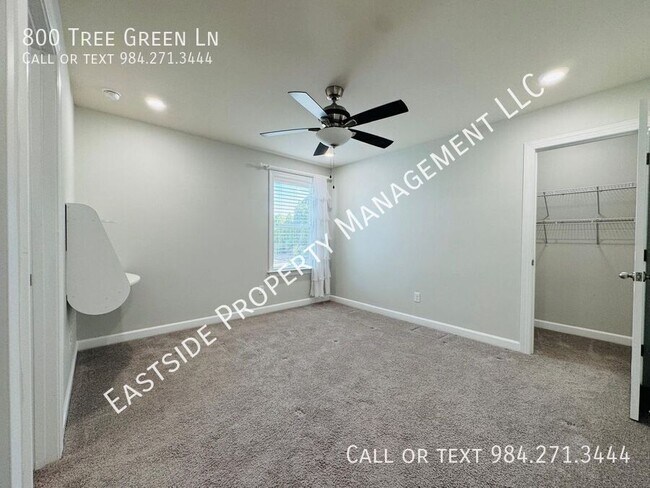 Building Photo - 800 Tree Green Ln
