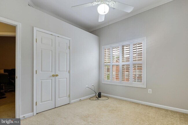 Building Photo - 434 Clayton Ln