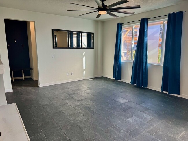 Building Photo - Your Home Is Ready For You!!