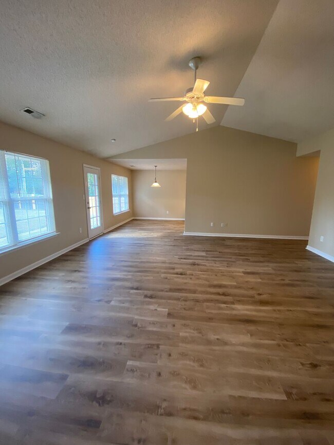 Building Photo - Available For Immediate Move-In!