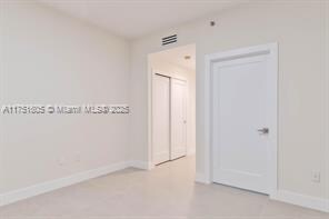 Building Photo - 1050 Brickell Ave