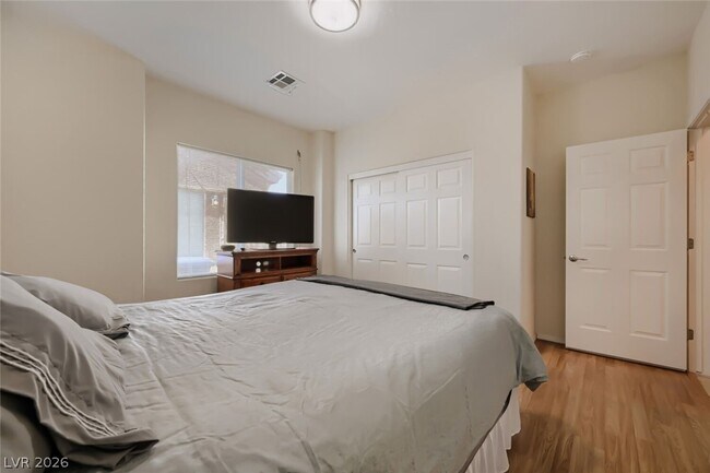 Building Photo - 7536 Chaffinch St