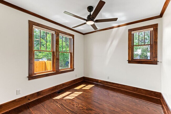 Building Photo - Beautiful 2 Bedroom 2 Bathroom Near Down Town Loveland