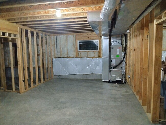 Building Photo - 121 Dove Run Cir