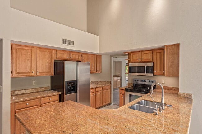 Building Photo - 10060 E San Bernardo Dr