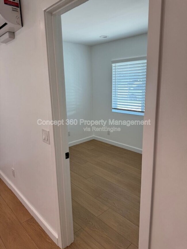 Building Photo - 5300 Glasgow Ct