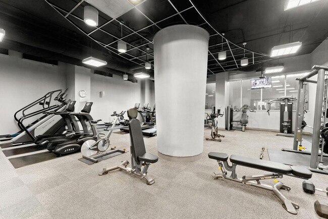 Building Photo - 3338 Peachtree Rd NE