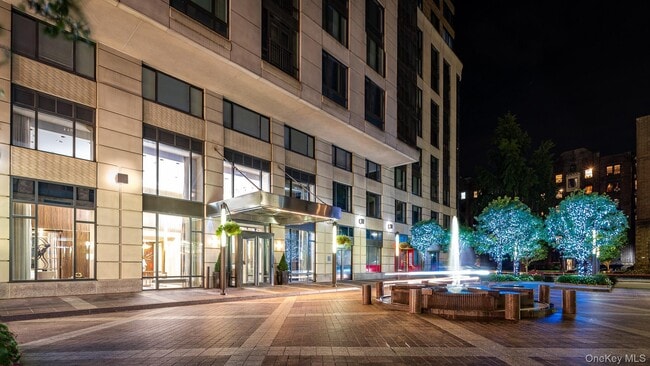 Building Photo - 10 City Pl