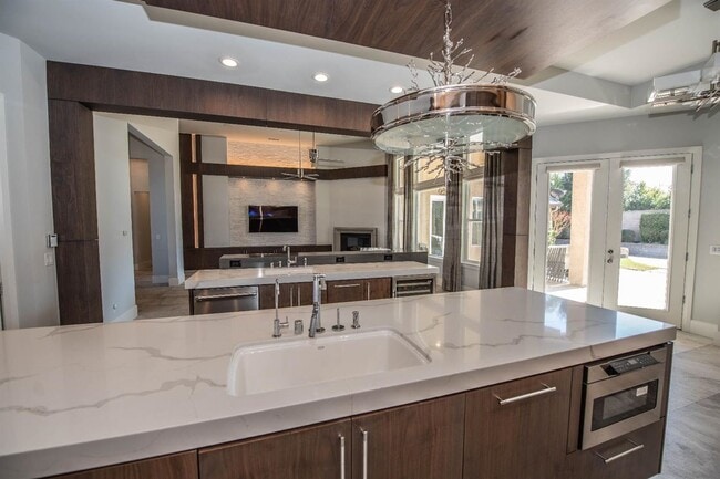 Building Photo - Luxury Unfurnished Single-Story Custom Home for Lease in Copper Ridge