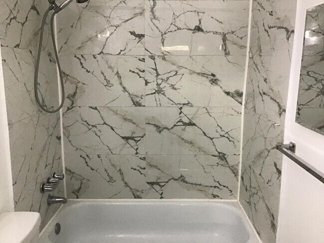 Building Photo - 5641 SW 2nd Ct