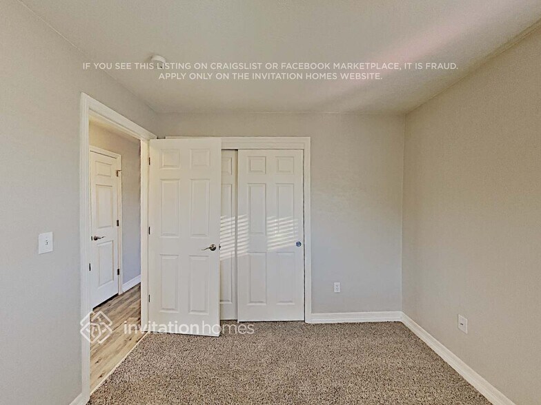 Building Photo - 9137 La Salle Pl