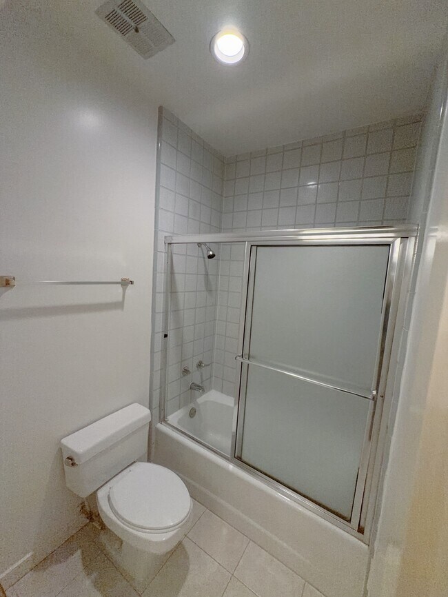 Building Photo - 11852 Taylorcrest Rd