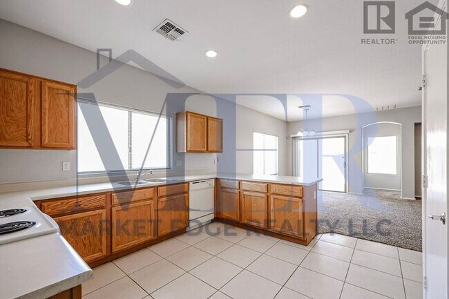 Building Photo - 3Bed/2Bath Home w/2 Car Gar-Maricopa! $199...