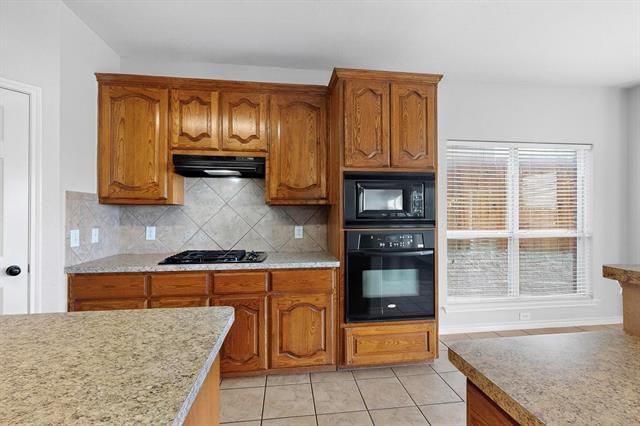 Building Photo - 701 Lone Rider Ct