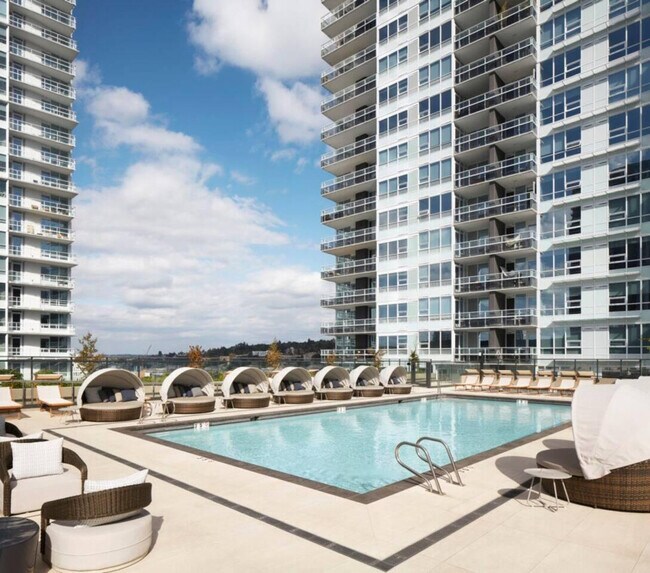 Building Photo - 161 Fairview Ave N