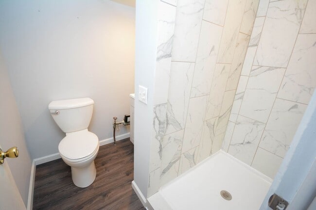 Building Photo - Ranch style home with incredible updates throughout!