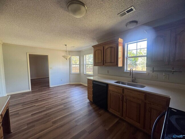 Building Photo - 138 Medicine Bend Dr