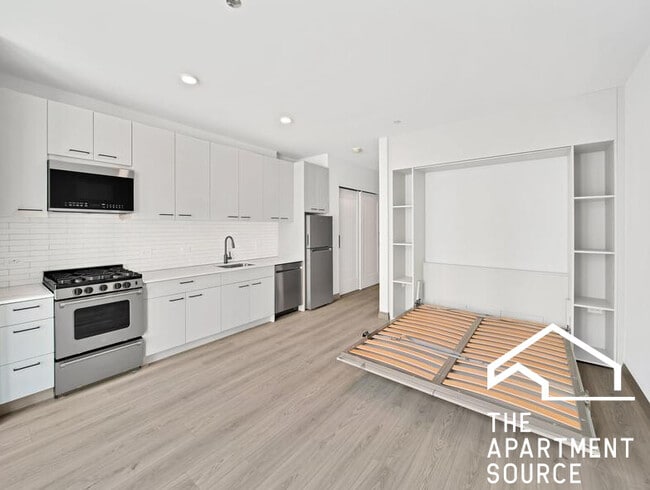 Building Photo - 2155 N Elston Ave