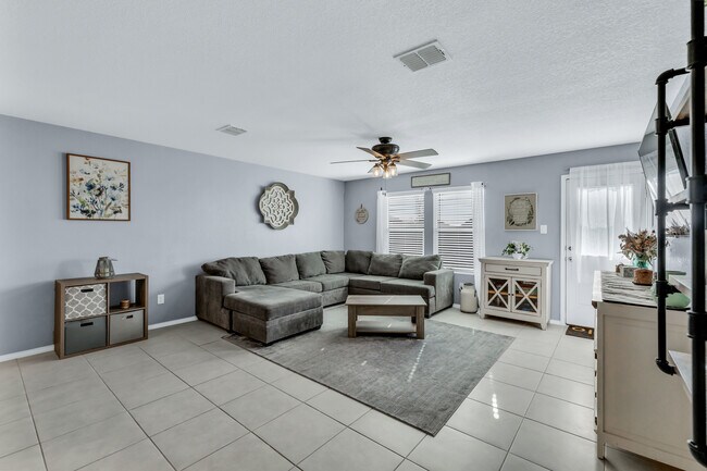 Building Photo - 2625 Turtle Dove Dr