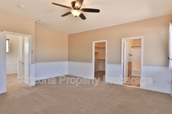 Building Photo - 875 S Porter St