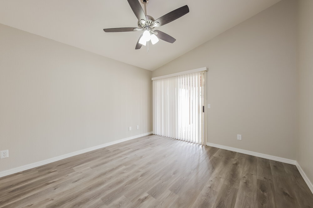 Building Photo - 8810 W Grovers Ave