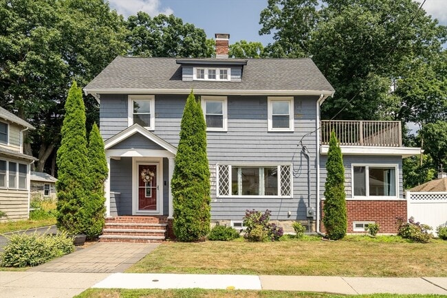 Primary Photo - 239 Hawthorne St
