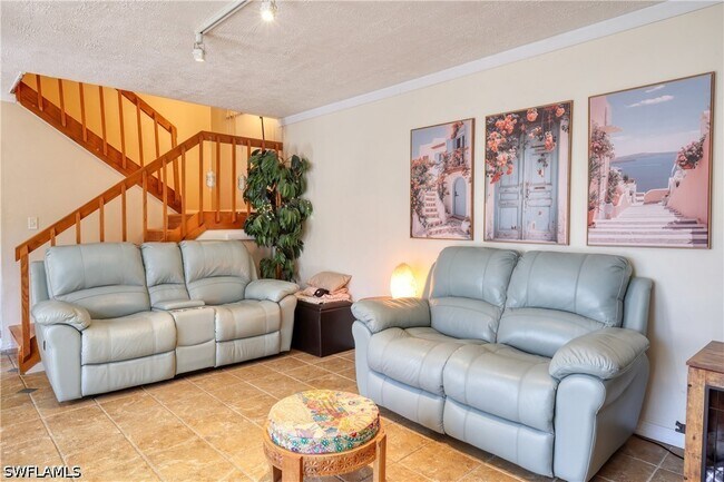 Building Photo - 1724 Park Meadows Dr