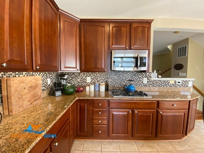 Building Photo - 1740 Theale Way