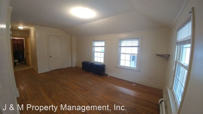 Building Photo - 2715 Stone Park Blvd