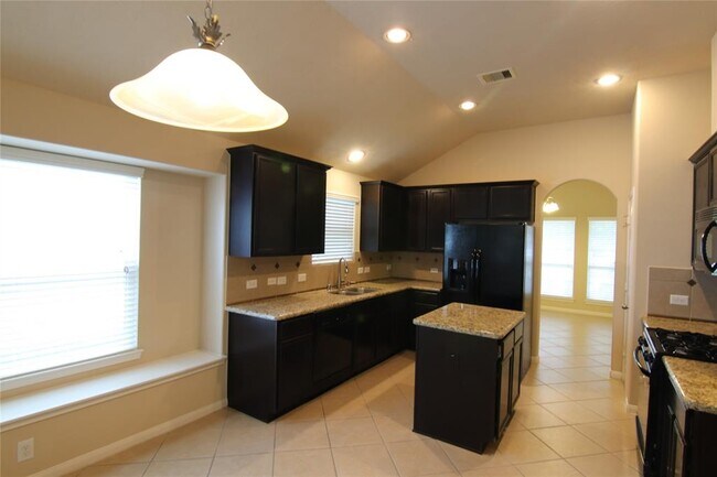Building Photo - 3431 Lilac Ranch Dr