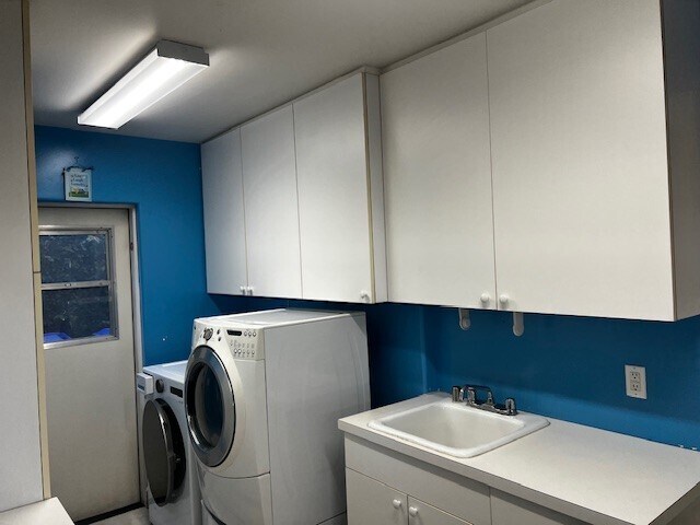laundry room - 2211 Cecelia Ter