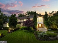 Building Photo - 4 Southwood Dr