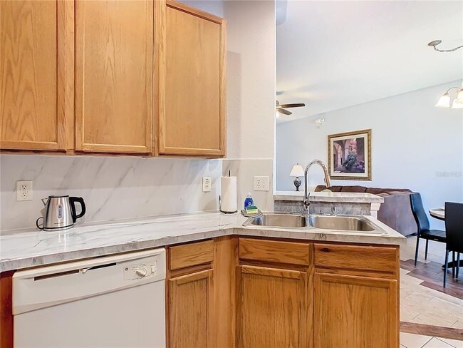 Building Photo - 2641 Old Kent Cir