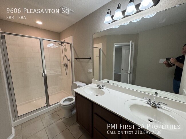 Building Photo - 9606 Pleasanton Square