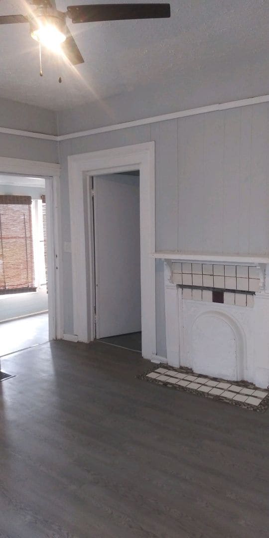 Building Photo - Awesome Renovated 2 Bedroom 1 Bath House F...