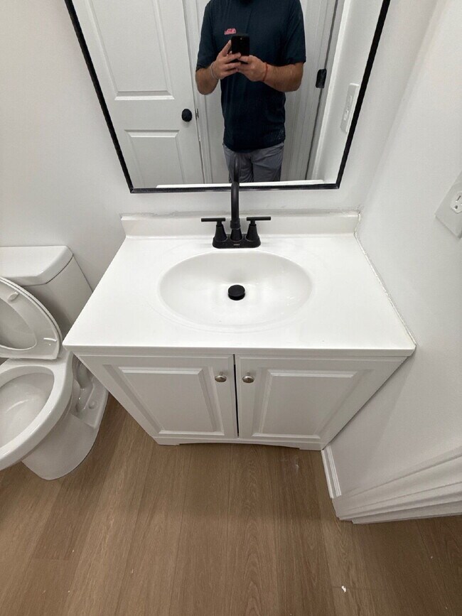 Building Photo - Fully Renovated Spacious 3BR in South Memphis – Section 8 Welcome